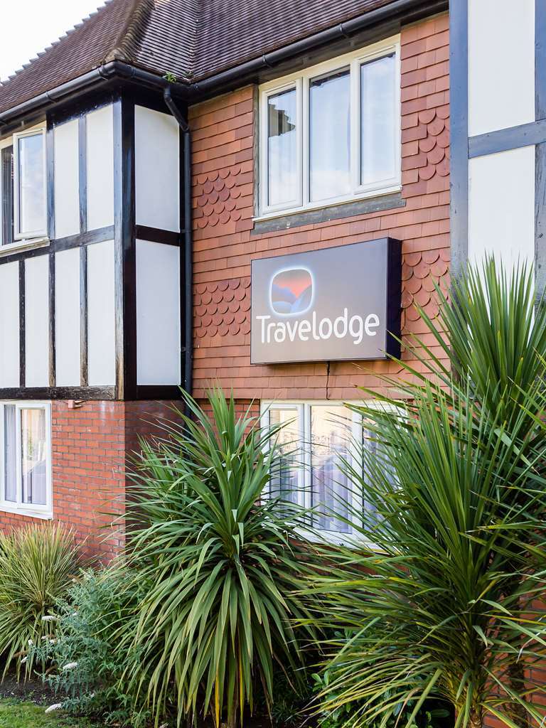 Travelodge Walton On Thames Esterno foto